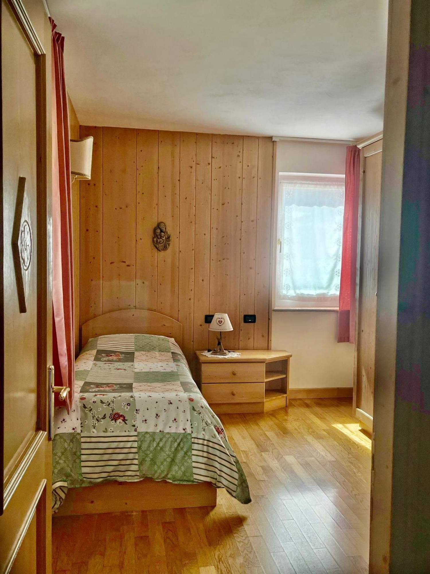Villa Iris - La Prima Villa Vacanze Nell'Altopiano Asiago Exterior foto